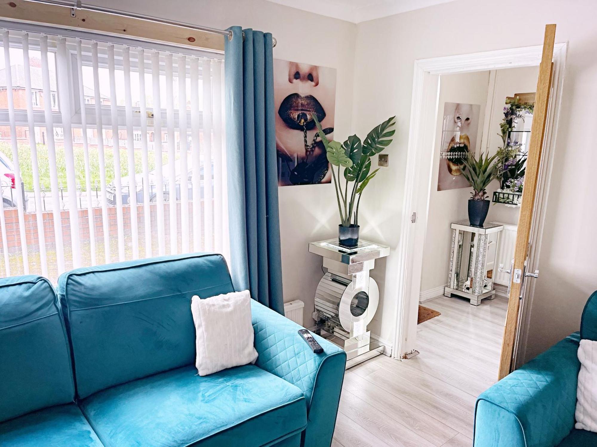 Entire 3-Bedroom Home In Oldham - Guest House Exterior foto