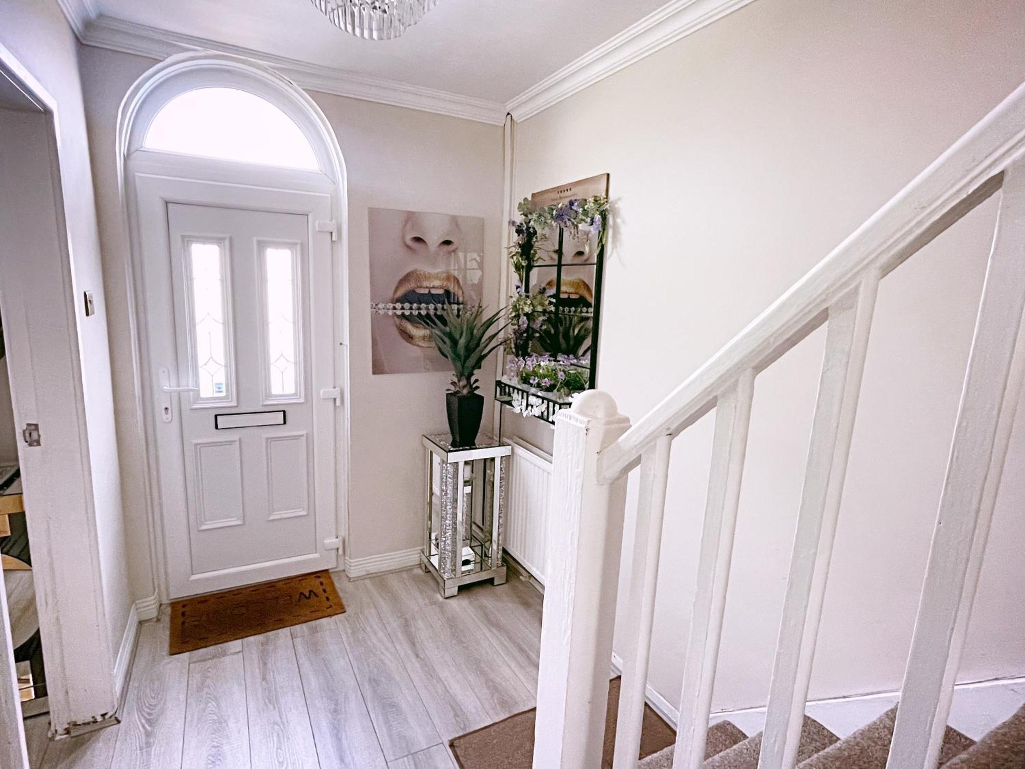 Entire 3-Bedroom Home In Oldham - Guest House Exterior foto